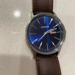 Nixon watch